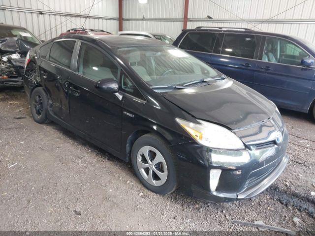  Salvage Toyota Prius