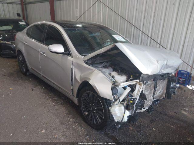 Salvage Kia Cadenza