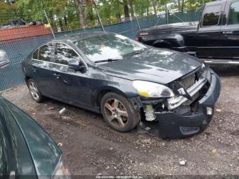  Salvage Volvo S60