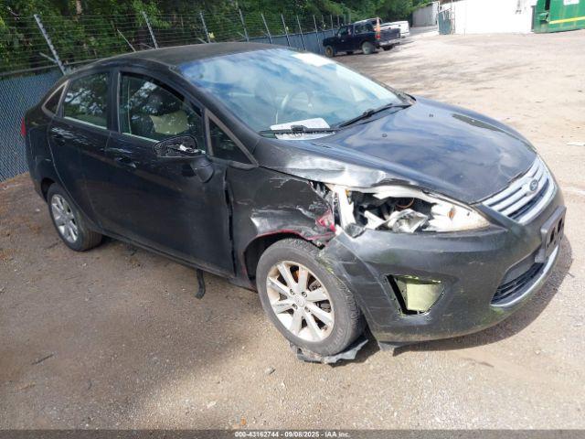  Salvage Ford Fiesta