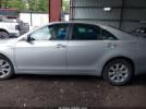Toyota Camry Image 16