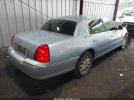 Lincoln Towncar Signature Limited Image 5