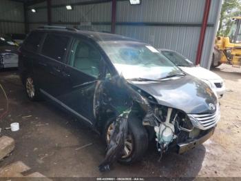  Salvage Toyota Sienna