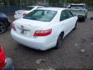 Toyota Camry Le Image 6