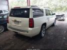 Chevrolet Suburban 1500 Ltz Image 7