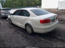 Volkswagen Jetta 2.0l S Image 6