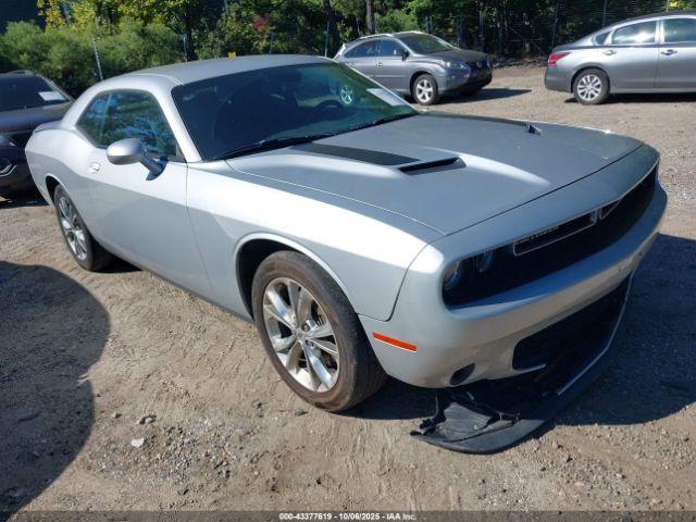 Salvage Dodge Challenger