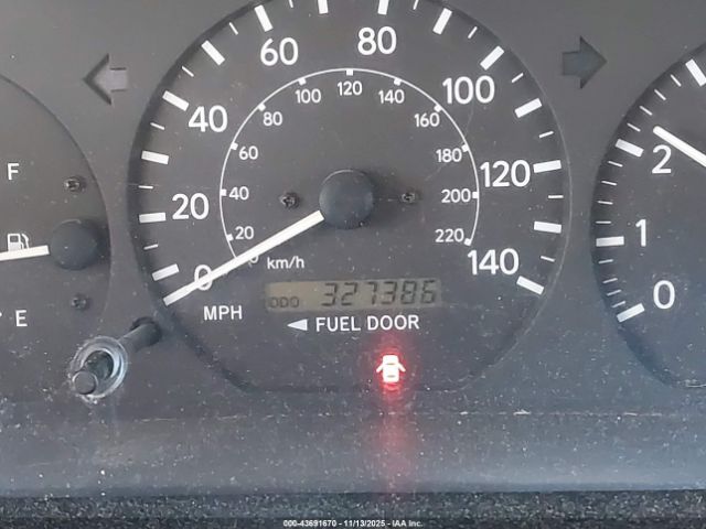 Toyota Camry Ce Image 8