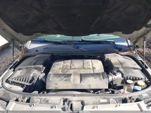 Land Rover LR4 Image 9