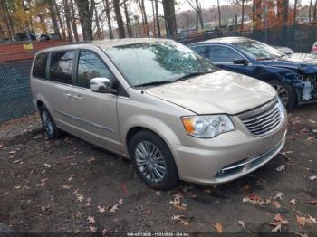  Salvage Chrysler Town & Country