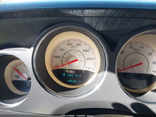 Dodge Challenger Sxt Plus Image 4