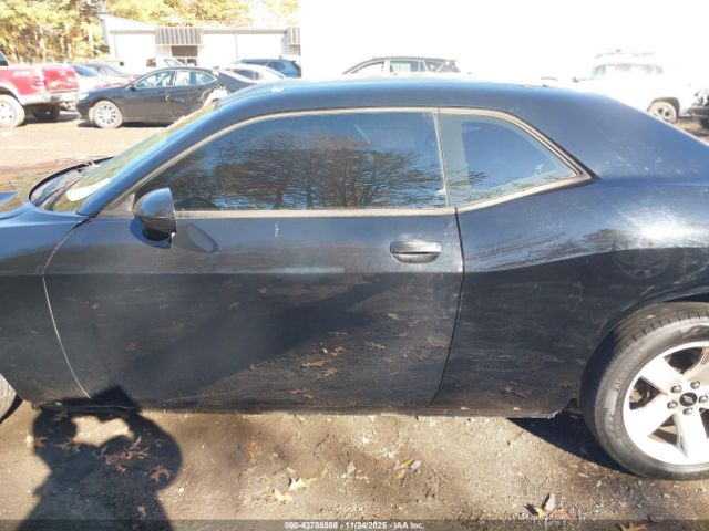 Dodge Challenger Sxt Plus Image 14