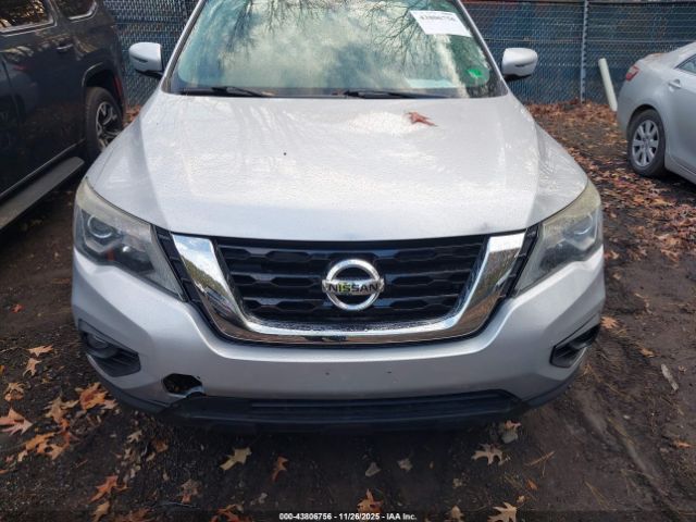 Nissan Pathfinder Sv Image 2