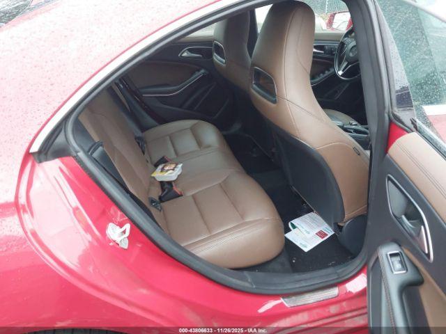 Mercedes-Benz Cla-class 4matic Image 4