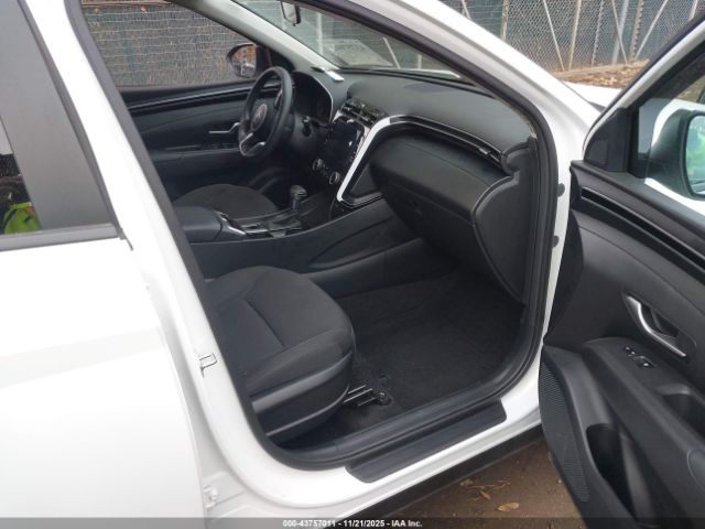 Hyundai TUCSON Sel Image 2