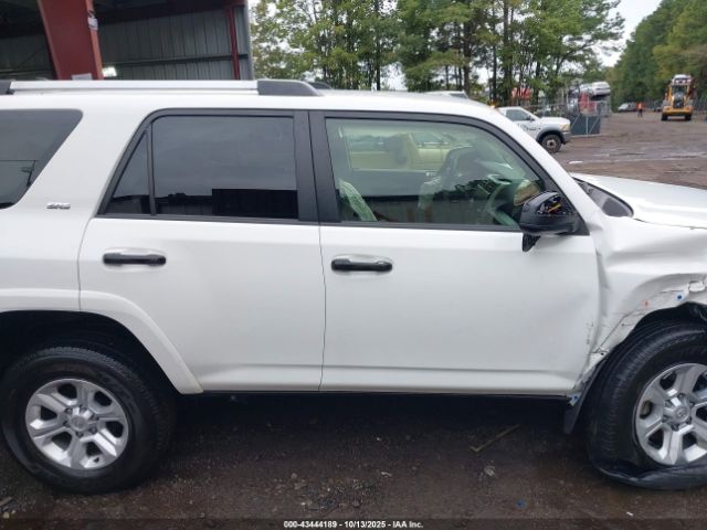 Toyota 4Runner Sr5 Image 7