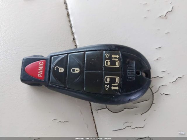 Volkswagen Routan Se Image 3