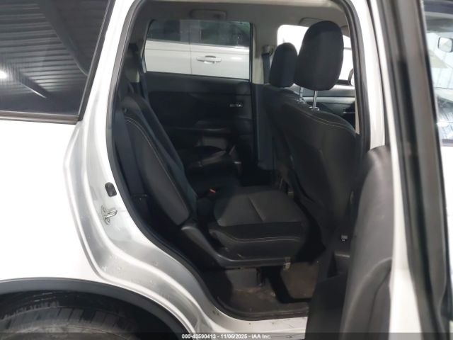 Mitsubishi Outlander Es Image 3