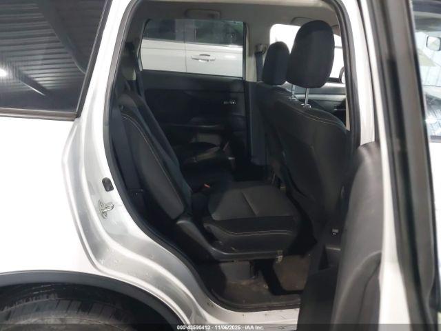 Mitsubishi Outlander Es Image 3