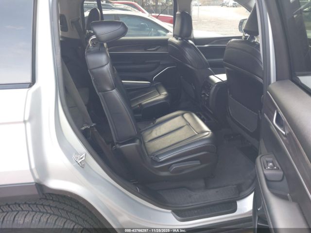 Jeep Grand Cherokee Limited 4x4 Image 12