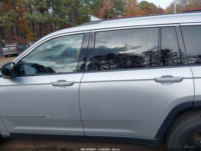 Jeep Grand Cherokee Limited 4x4 Image 18