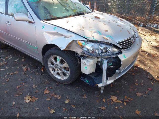 Toyota Camry Xle Image 5