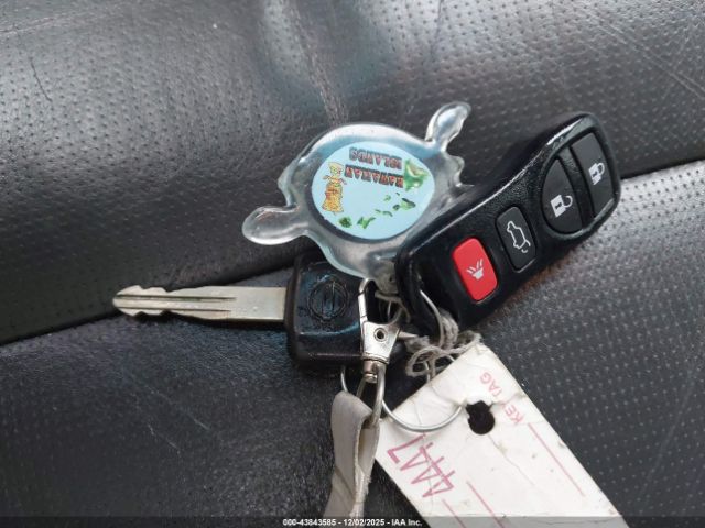 Nissan Armada Le Image 9