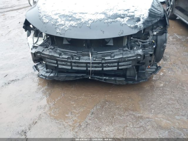 Toyota Camry Se Image 12