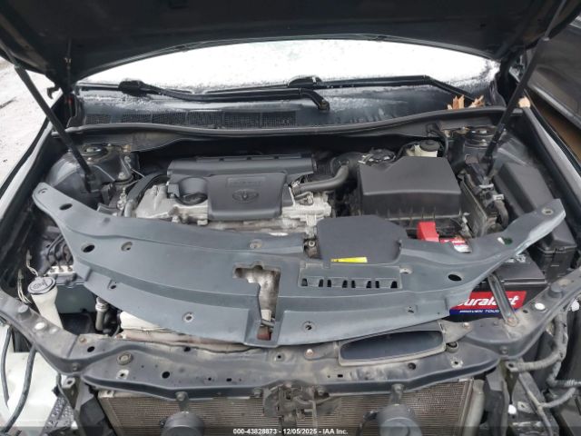 Toyota Camry Se Image 2