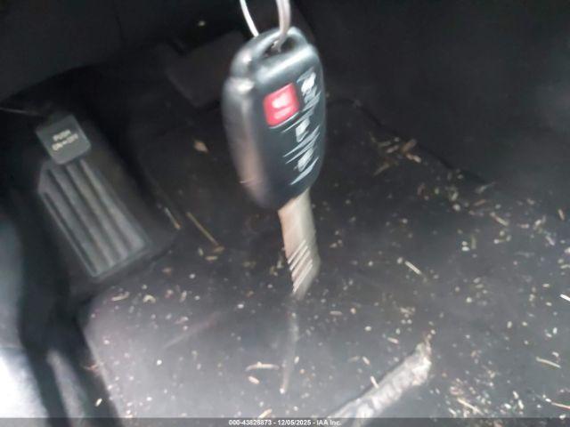 Toyota Camry Se Image 4