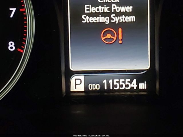 Toyota Camry Se Image 8