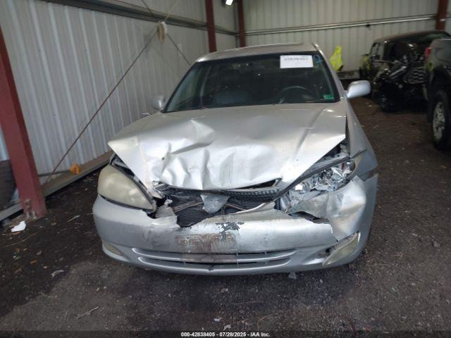 Toyota Camry Se V6 Image 10