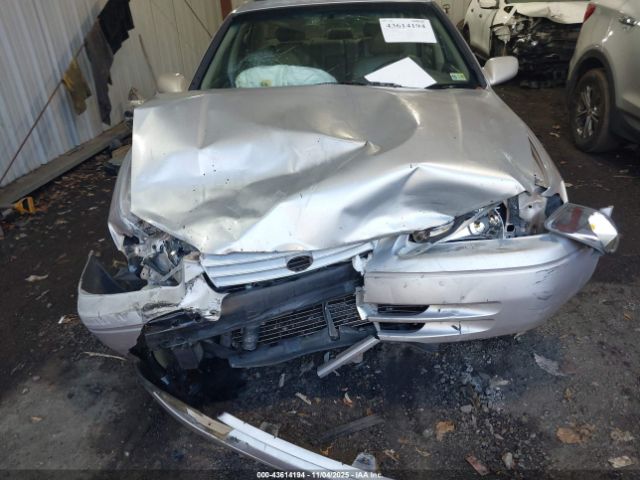 Toyota Camry Xle V6 Image 2