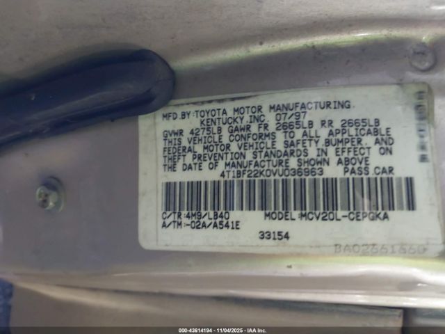 Toyota Camry Xle V6 Image 12