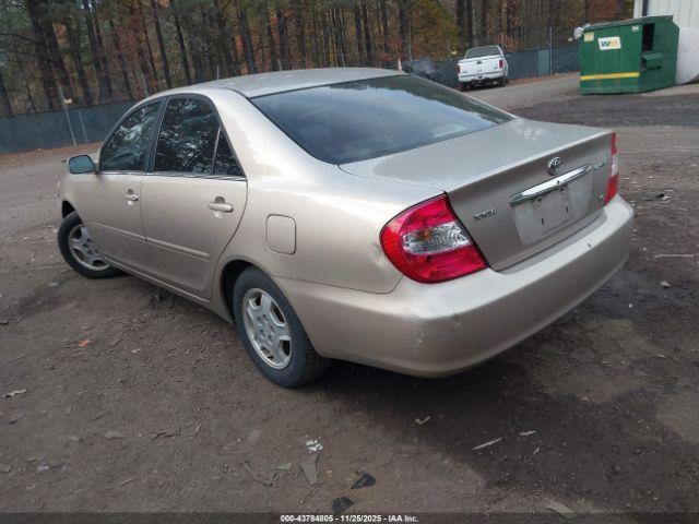 Toyota Camry Le V6 Image 2