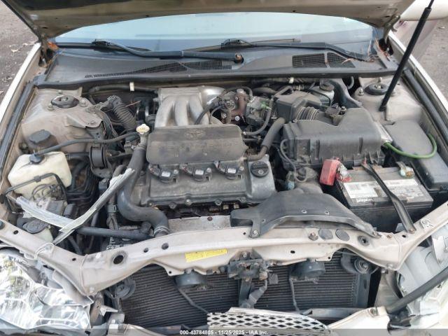 Toyota Camry Le V6 Image 11