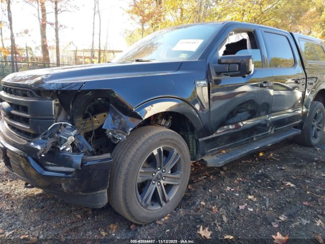 Ford F-150 Lariat Image 11