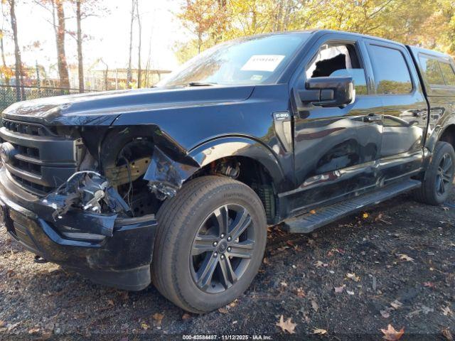 Ford F-150 Lariat Image 11