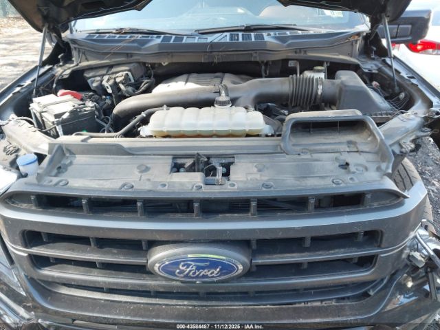 Ford F-150 Lariat Image 15