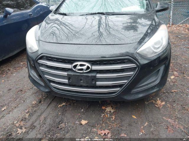 Hyundai ELANTRA Image 10