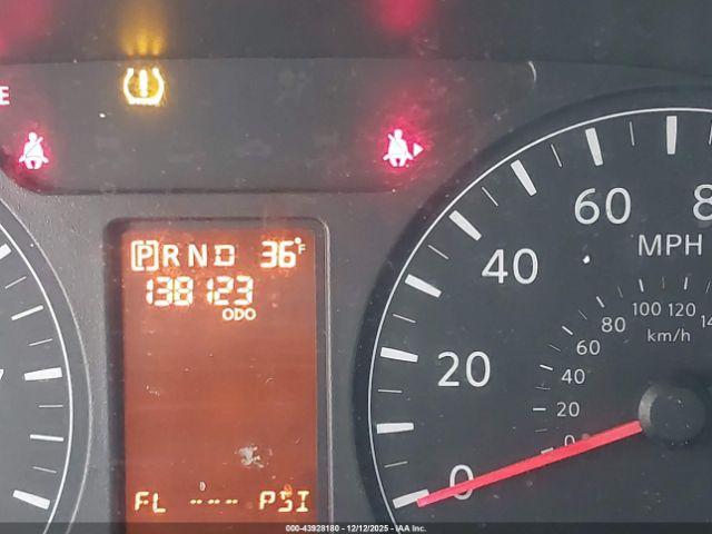 Nissan Nv Sv V6 Image 9