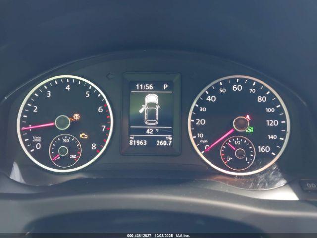 Volkswagen Tiguan S Image 14