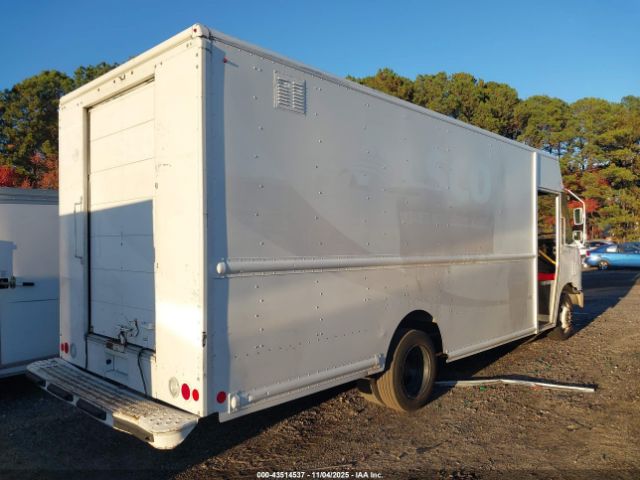 Ford F-59 Commercial Stripped Image 7