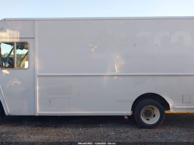 Ford F-59 Commercial Stripped Image 9