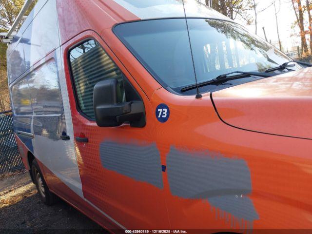 Nissan Nv S V6 Image 14