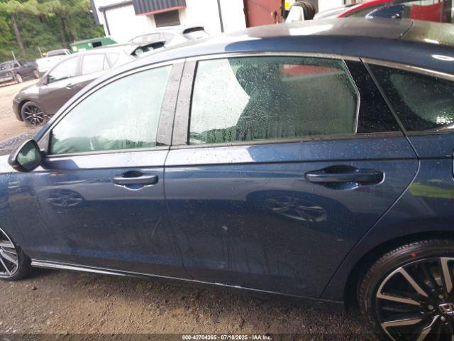 Honda Accord Hybrid Touring Image 14