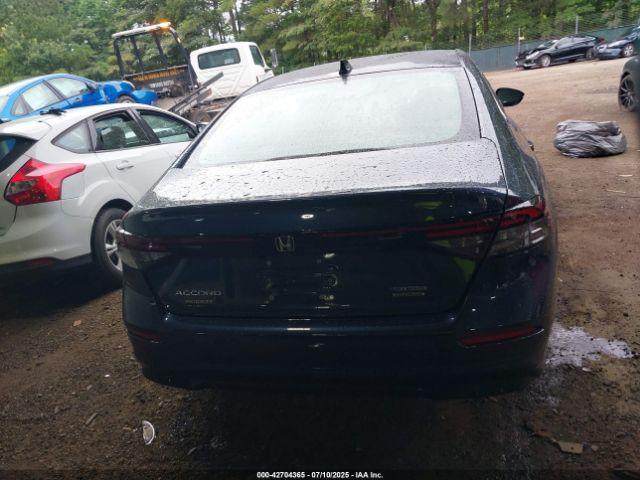 Honda Accord Hybrid Touring Image 16