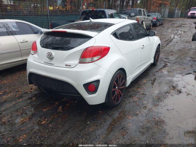 Hyundai VELOSTER Turbo Image 6