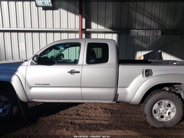 Toyota Tacoma Base V6 Image 2