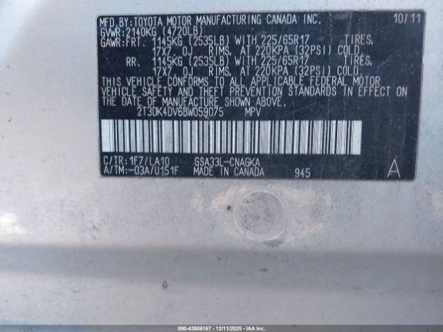 Toyota RAV4 Limited V6 Image 13